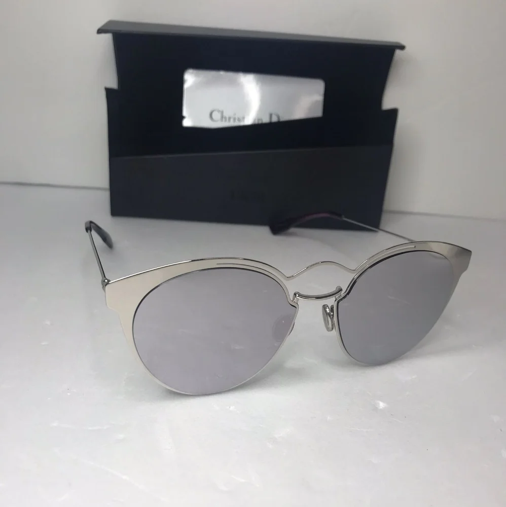 New- 💯 Original Dior Mirrored Nebula Sunglasses (SHF-18210) - Picture 6 of 17
